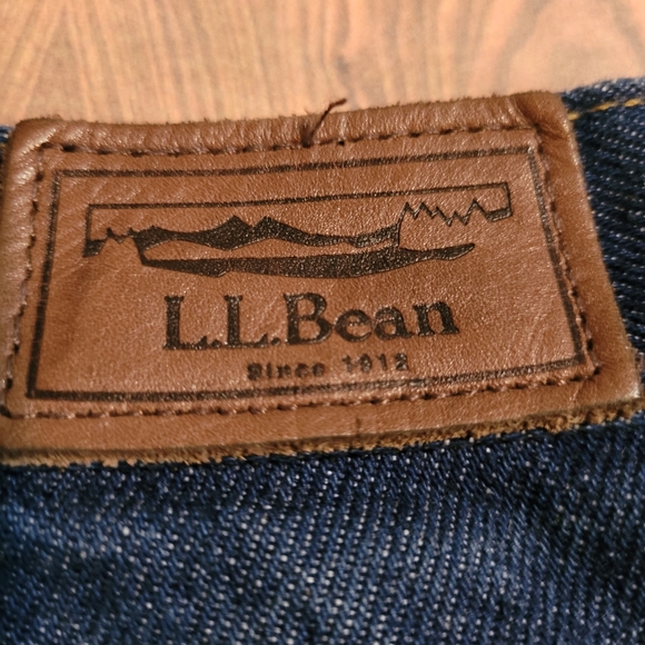 Mens classic fit Lands End jeans, size 37/30. Heavy demin. - Picture 3 of 9